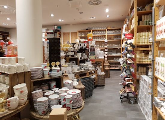 austria/salzburg/shop/forum-1