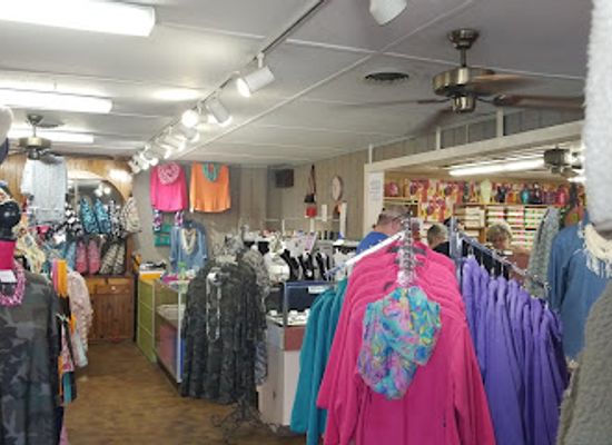 tennessee/great-smoky-mountains/shop/the-finishing-touch