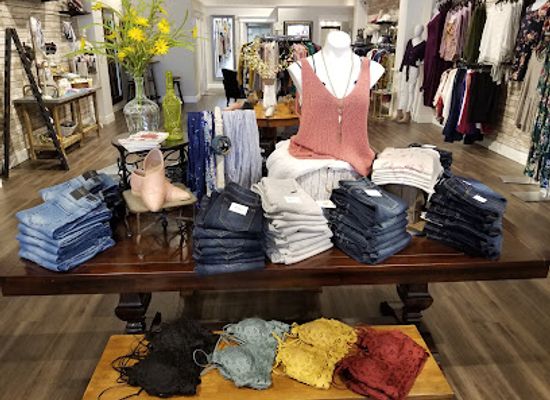 kansas/eastern-kansas/shop/apricot-lane-boutique