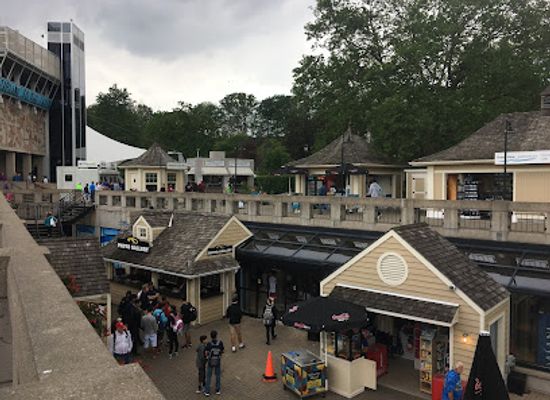 canada/niagara-falls/shop/grand-view-marketplace
