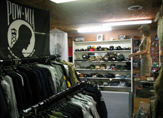 illinois/illinois-ozarks/shop/top-outfitters-army-surplus