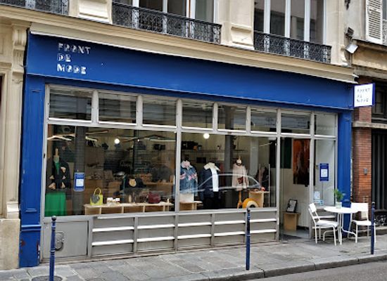 france/paris/shop/front-de-mode-store-de-mode-eco-friendly-de-vetements-art-de-vivre-pour-un-futur-chic-durable