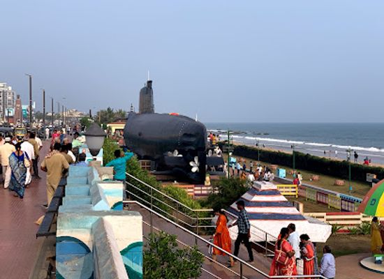 india/visakhapatnam/ramakrishna-beach/shop/submarine-museum-gifts-shop