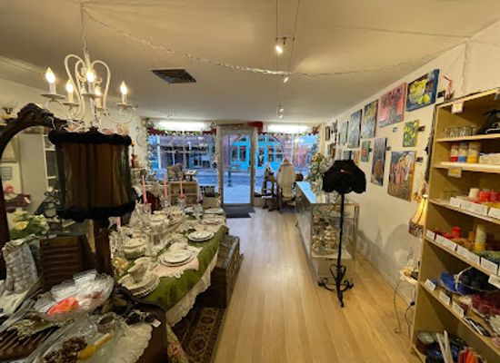 arizona/coconino-national-forest/shop/victorian-moon-antiques-enchantments