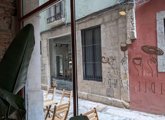 spain/girona/barri-vell-old-town/shop/idle-hands-girona