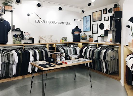 france/pays-basque/shop/ttilika-createur-de-vetements-au-pays-basque