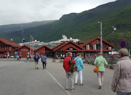 norway/flam/shop/flam-visitor-center