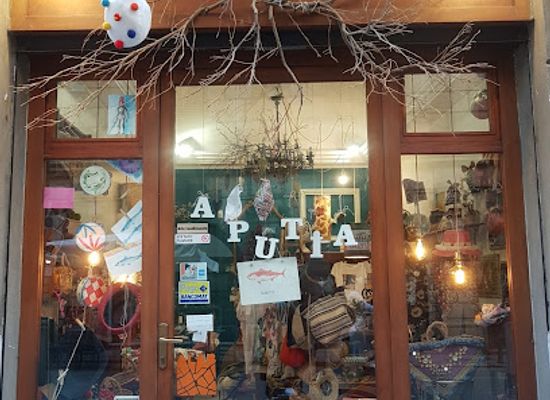 italy/palermo/kalsa/shop/a-putia