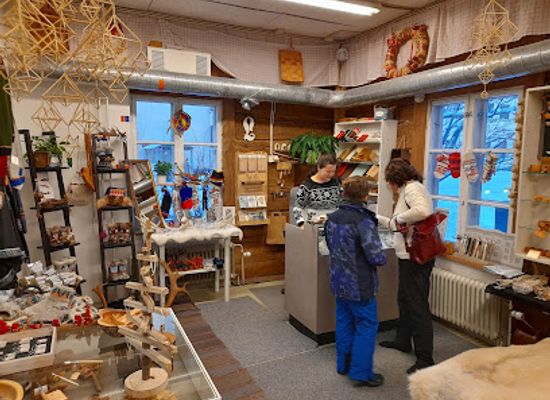 finland/lapland/shop/lauri-handicrafts-guesthouse