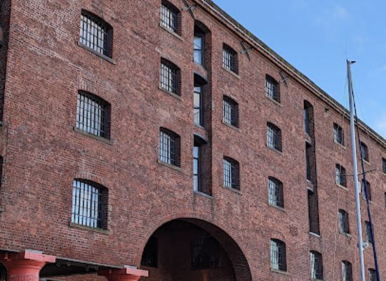 united-kingdom/liverpool/albert-dock/shop/annabel-s-accessories