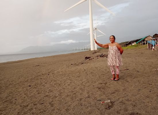 philippines/ilocos-norte/shop/laurena-agrade-s-souvenir-store