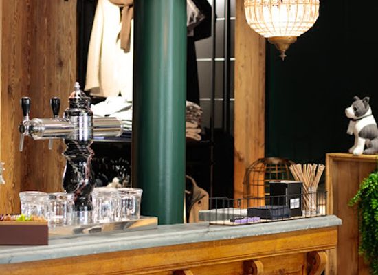 switzerland/lenzerheide/shop/kavalier-rebell