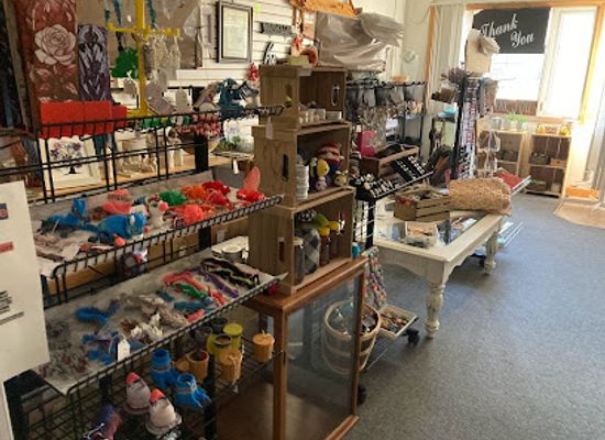 iowa/cedar-valley/shop/fabfinds-shoppe-llc