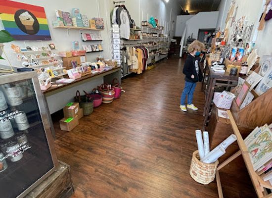 wisconsin/central-sands/shop/agora-makers-market