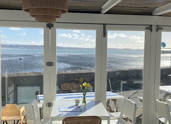 jersey/st-aubin/shop/little-gem-beach-cafe