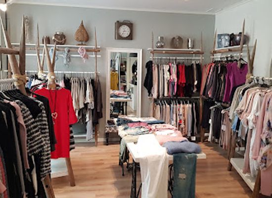 finland/lake-saimaa/shop/boutique-primadonna