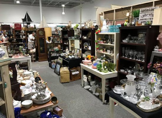 florida/fort-myers/shop/paradise-vintage-market