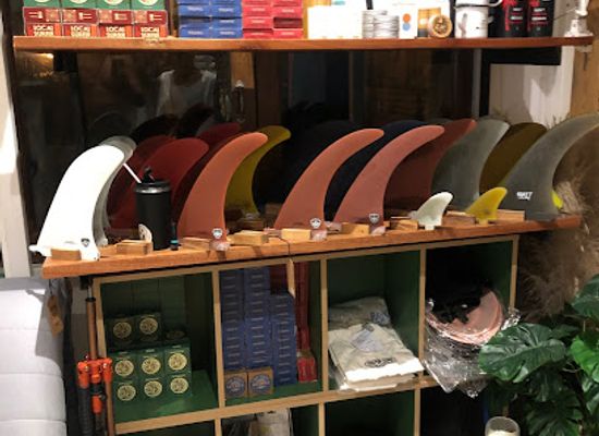 thailand/rayong/mae-ram-phueng-beach/shop/lysc-cafe-surf-shop