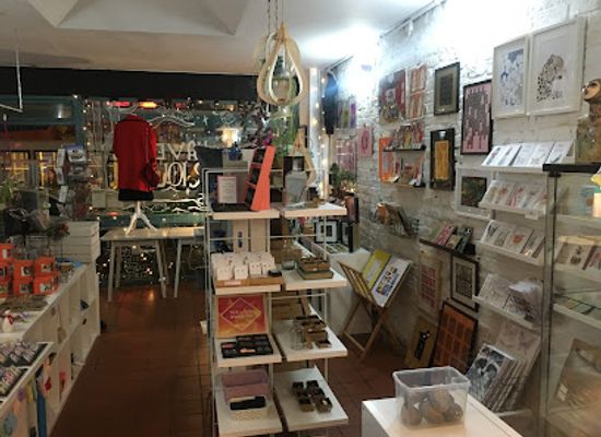 united-kingdom/manchester/shop/a-curious-collection