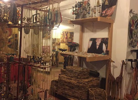 rwanda/kigali/kimihurura/shop/abraham-konga-collections