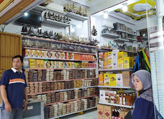 indonesia/makassar/shop/losari-oleh-oleh