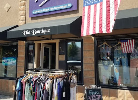 south-dakota/spearfish-canyon/shop/via-boutique