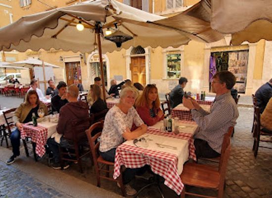 italy/via-francigena/shop/borgo-shop