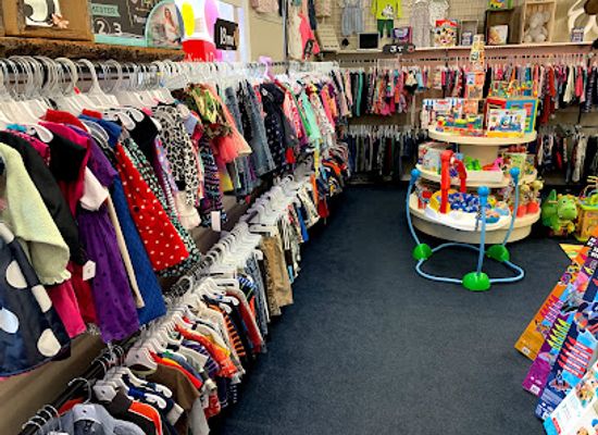 montana/the-bitterroot-valley/shop/yours-mine-ours-kid-store