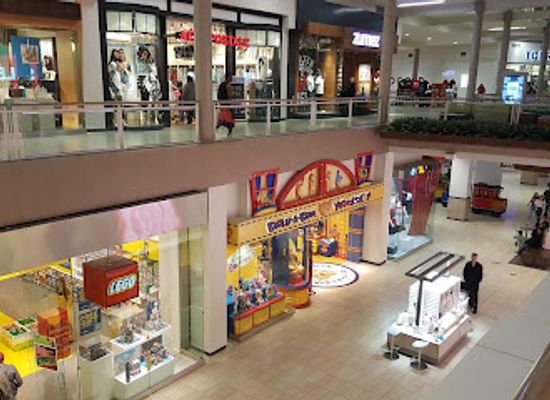 arizona/phoenix/shop/arrowhead-towne-center