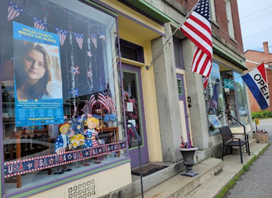 maine/waldo-county/shop/the-aquarian-gift-shop