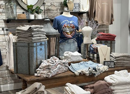 minnesota/brainerd-lakes-area/shop/sorted-boutiques-baxter