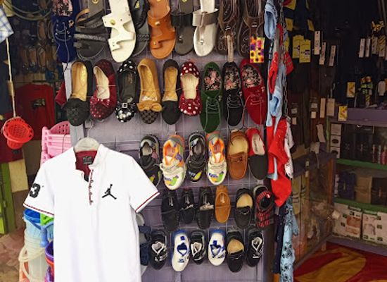 kenya/chyulu-hills/shop/samfam-boutique-kwa-mama-muuo-neema-biashara-street
