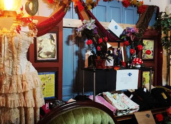 alabama/decatur/shop/kissing-fish-corsetry