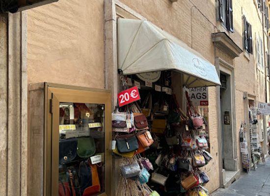 italy/chianti/shop/montecristo-leather-bags