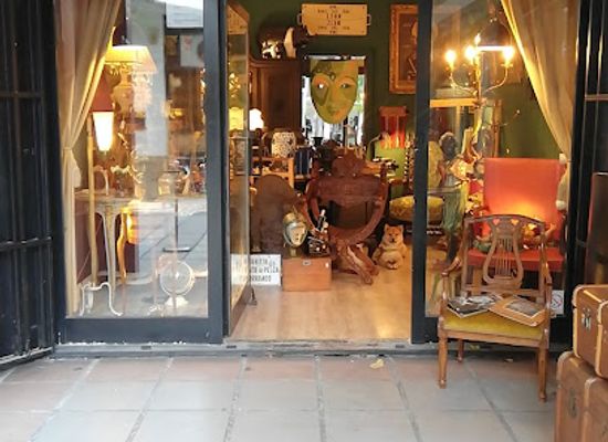 serbia/belgrade/shop/bela-vrana-antiques-decorative