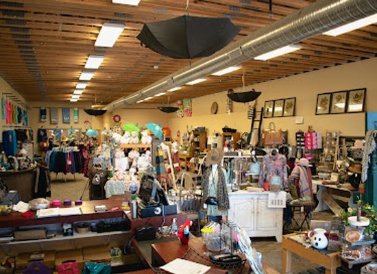 illinois/river-bend/shop/aerie-s-gift-shop
