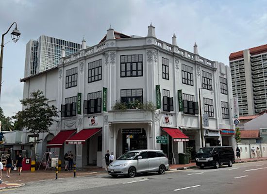 singapore/chinatown/chinatown/shop/the-nee-vintage-store