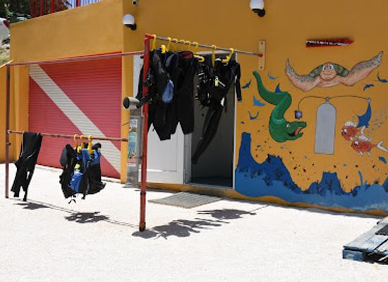 curacao/playa-jeremi/shop/bahia-diving