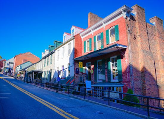 west-virginia/harper-s-ferry/shop/true-treats-historic-candy