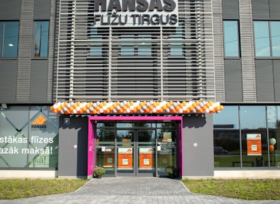 latvia/latgale/shop/hansas-flizu-tirgus