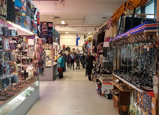 iceland/the-highlands/shop/kolaportio