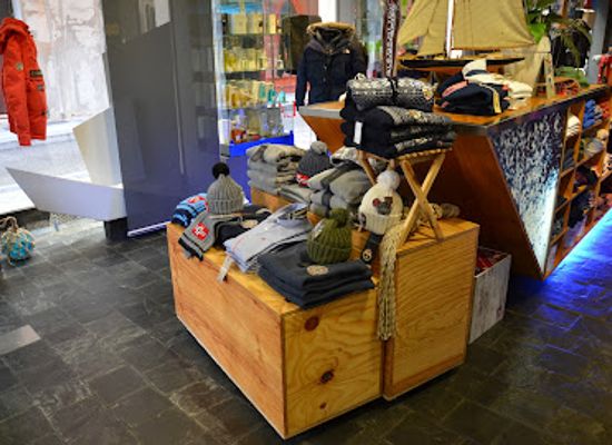 spain/valladolid/shop/marpormedio-lifewear
