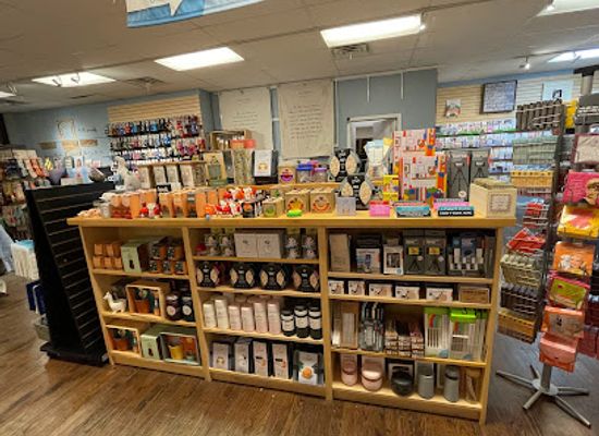 illinois/northwestern-illinois/shop/enjoy-lincoln-square