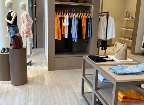 kazakhstan/nur-sultan/khan-shatyr-entertainment-center/shop/12-storeez