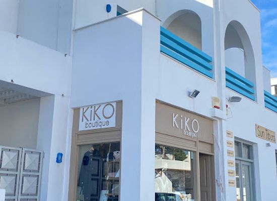 greece/santorini/perissa/shop/2-friends