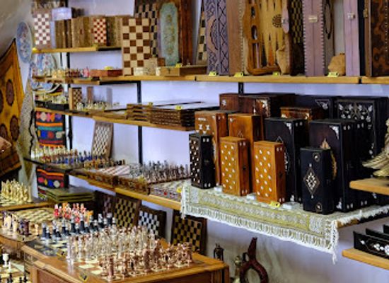 turkiye/istanbul/shop/enjoy-istanbul-turkish-jewelry-iznik-ceramics-turkish-lamps-kilim-rugs-turkish-carpets