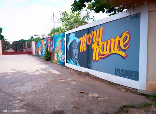 guinea/mount-kakoulima/shop/marche-km5-dubreka