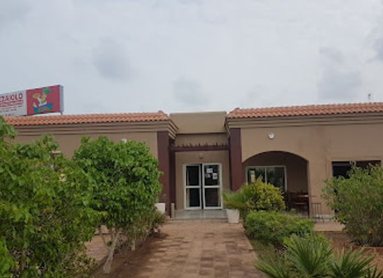 djibouti/petit-bara-desert/shop/pizzaiolo-haramous