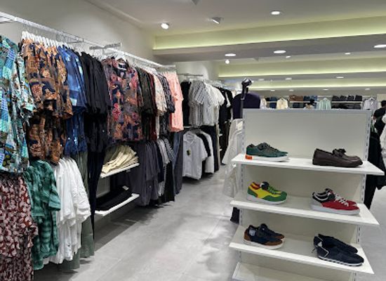 india/bengaluru/brigade-road/shop/snitch-brigade