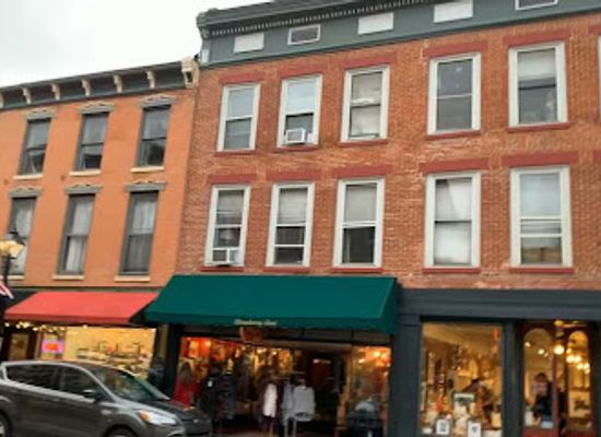 illinois/galena-historic-district/shop/down-the-street-boutique